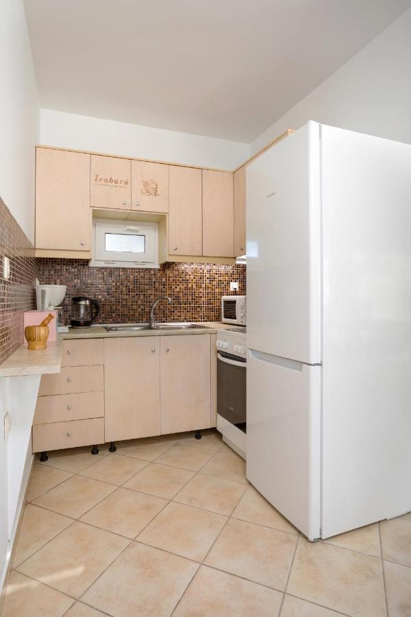 Icabaru Zante Holiday House Agrilia エクステリア 写真